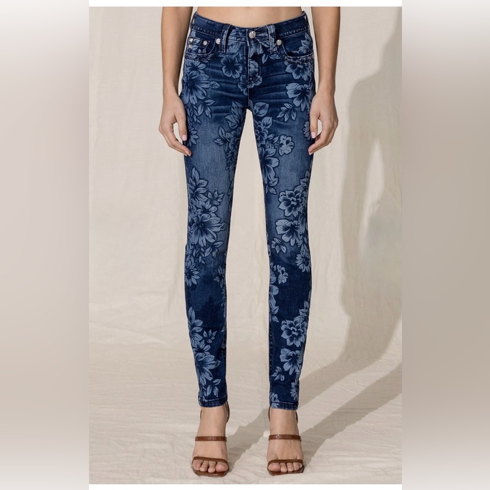 Miss Me - Super Bloom Skinny Jeans